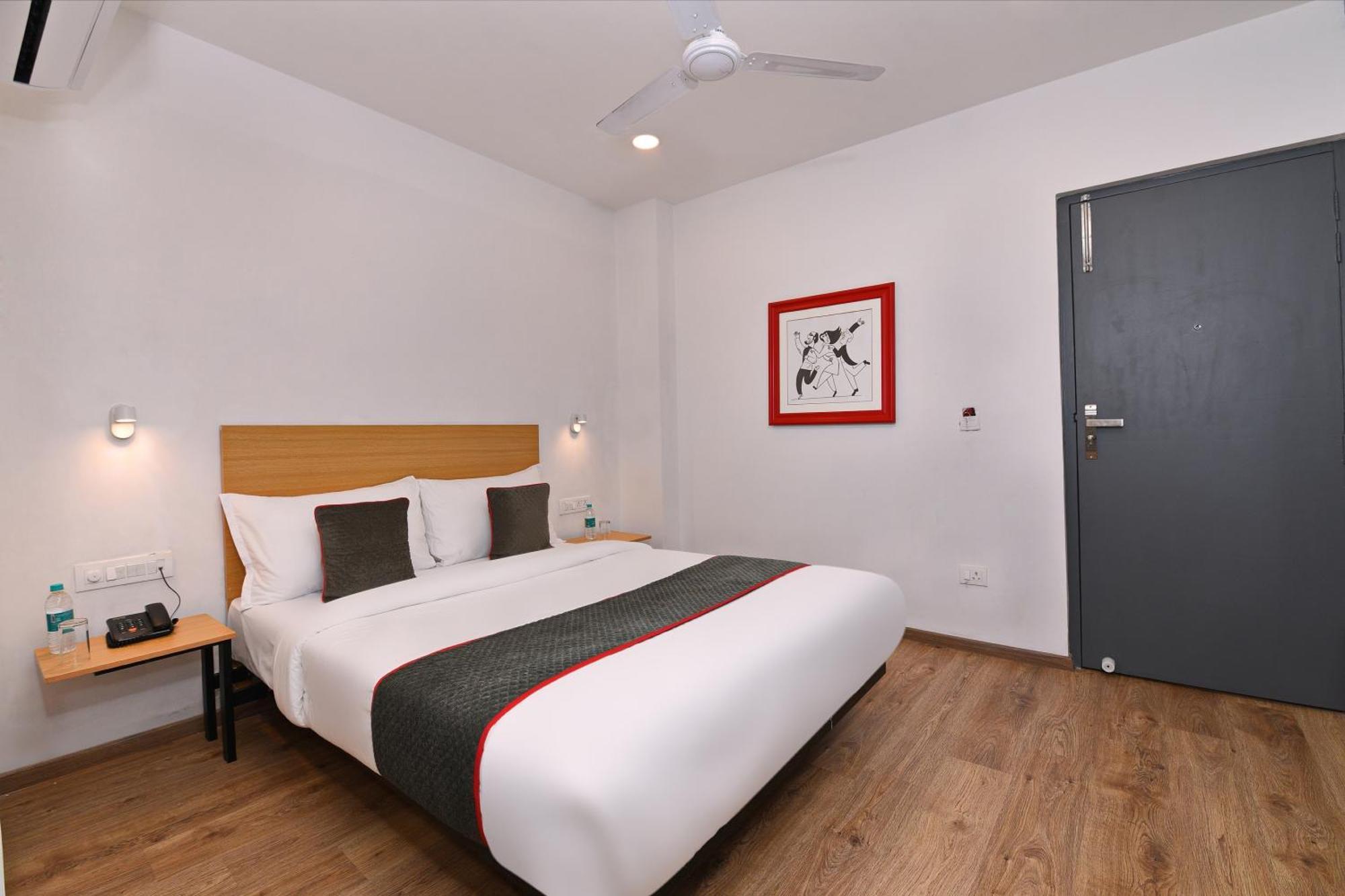 Townhouse Function Inn Near Chaudhary Charan Singh International Airport Lucknow Exterior foto
