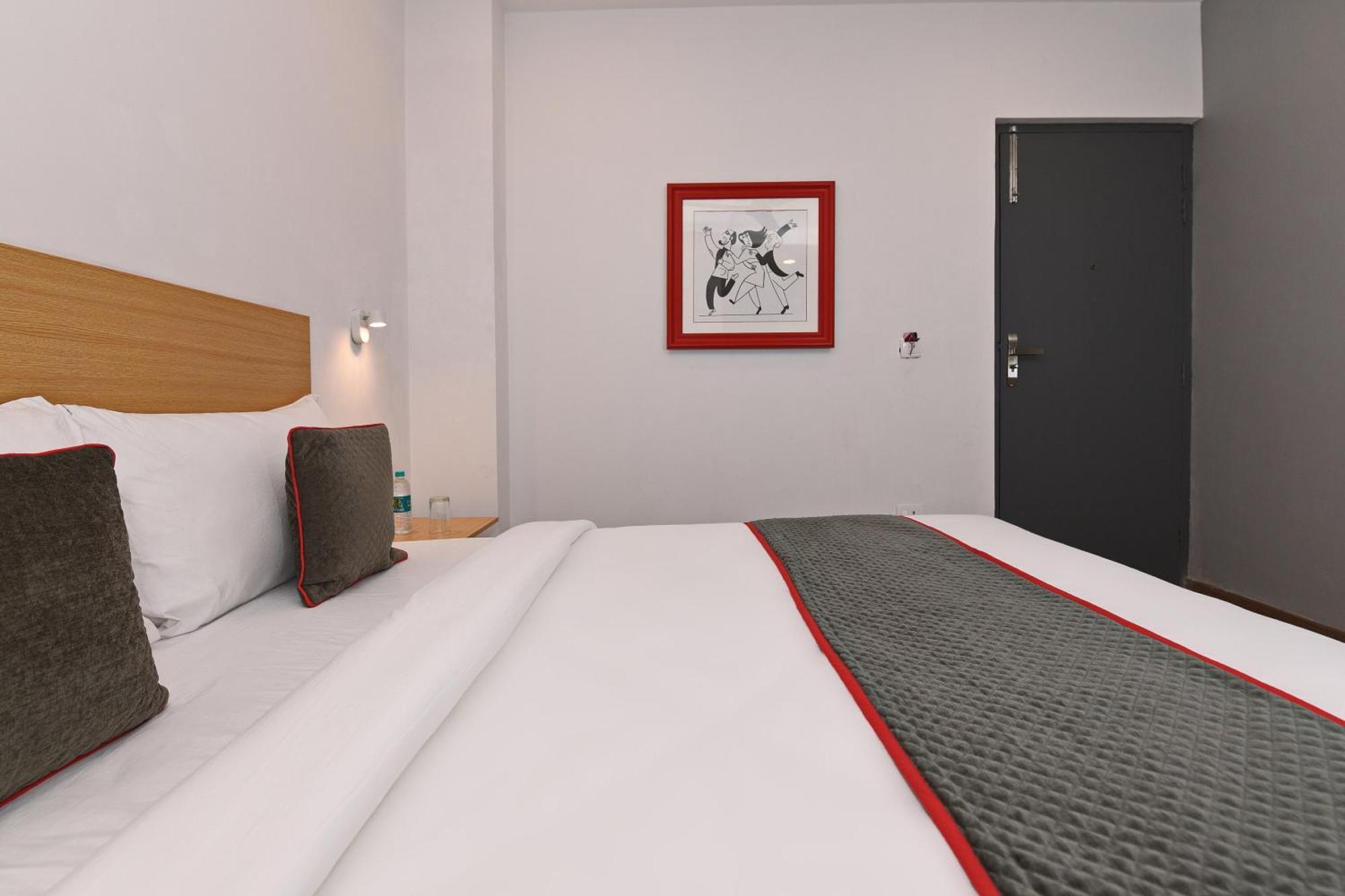 Townhouse Function Inn Near Chaudhary Charan Singh International Airport Lucknow Exterior foto