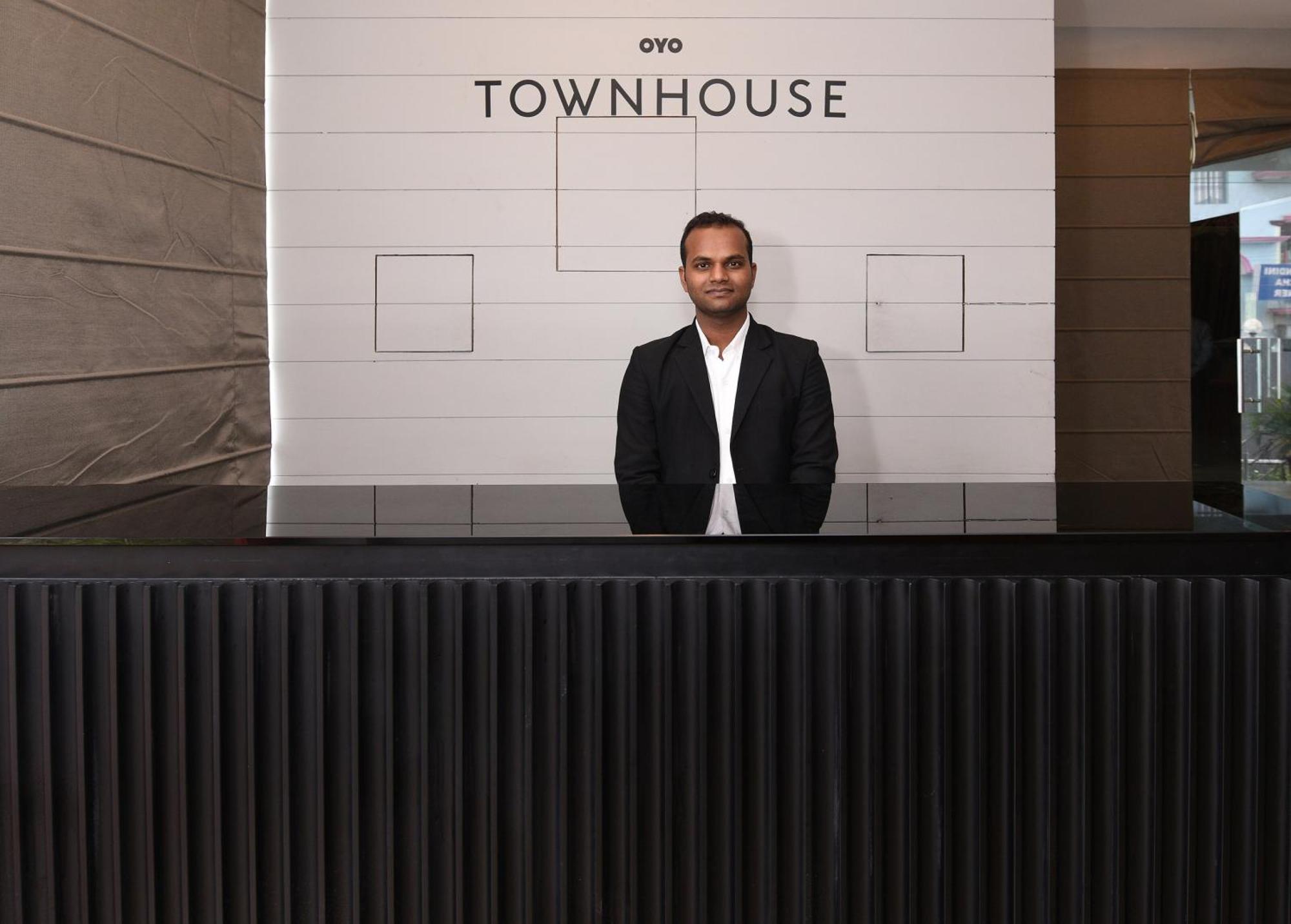 Townhouse Function Inn Near Chaudhary Charan Singh International Airport Lucknow Exterior foto